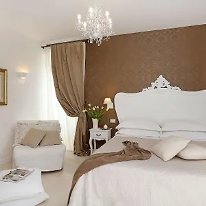 Daplace - Hqh Colosseo Rome